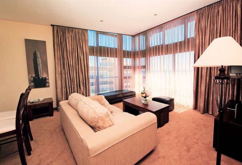 Premier Hotel Cape Town