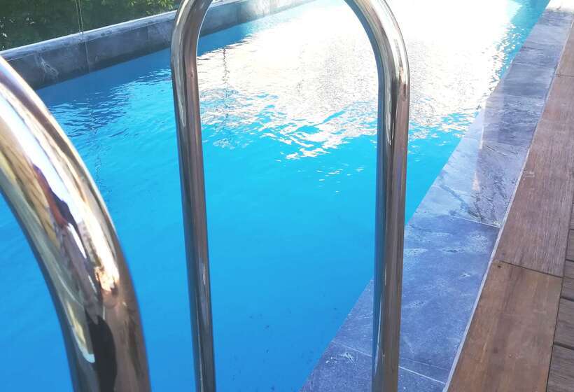 Premier Hotel Cape Town