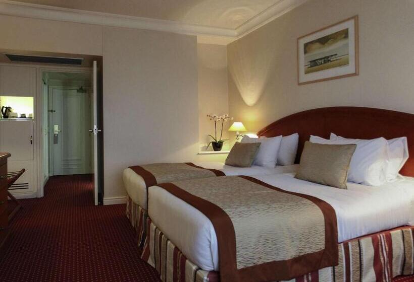 هتل Pullman Bucharest World Trade Center