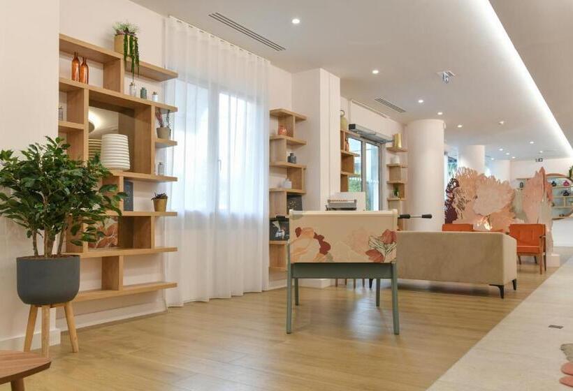 Отель Pullman La Pléiade Montpellier Centre