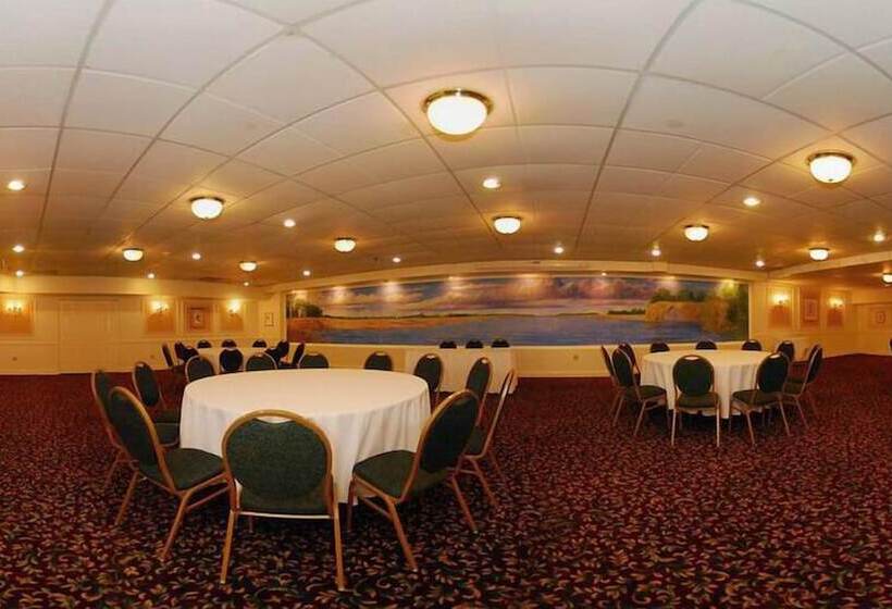 فندق Quality Inn