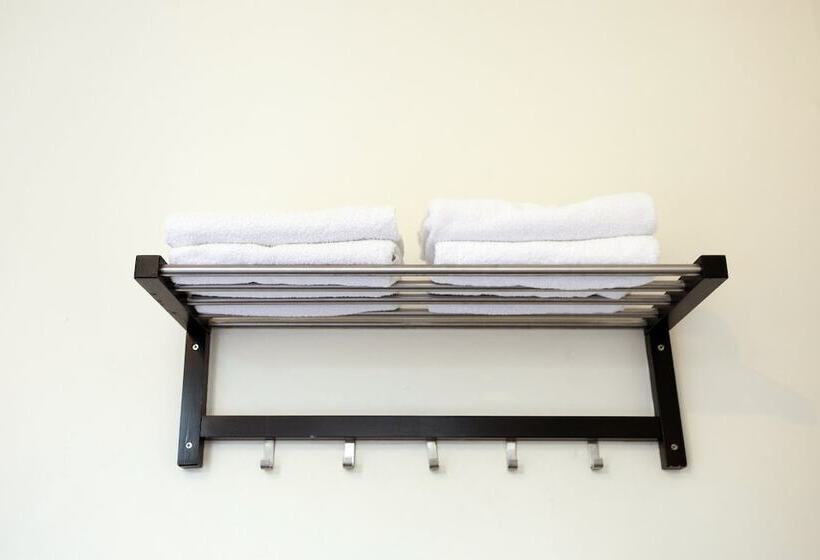 هتل Quentin Arrive