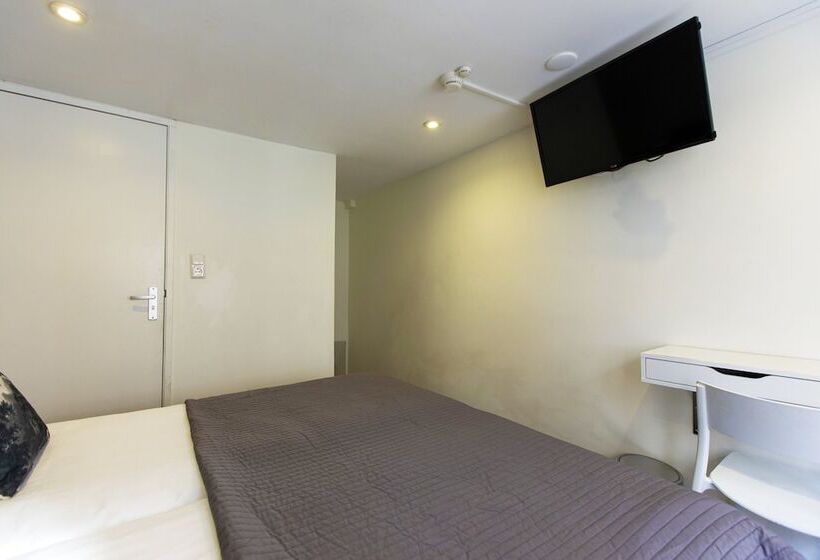 هتل Quentin Arrive