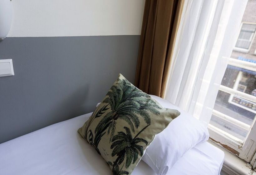 هتل Quentin Arrive