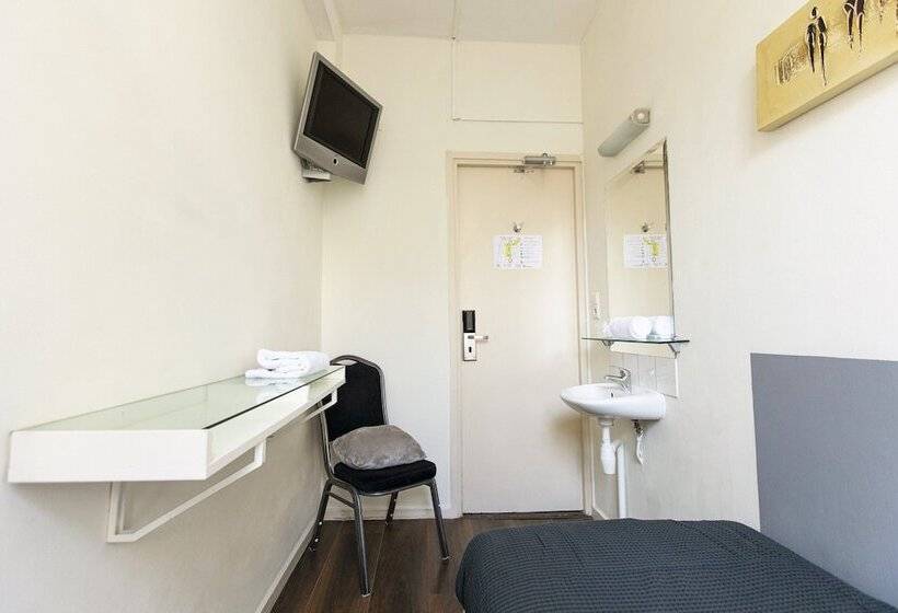 هتل Quentin Arrive