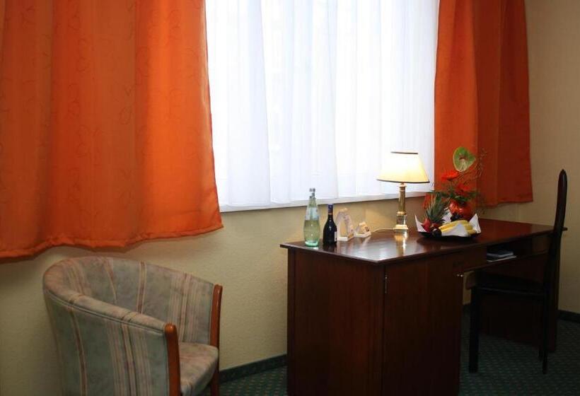 Quick Hotel Dresden West