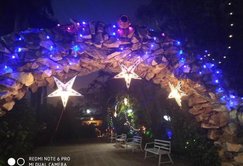 호텔 Mist Rainbow Resort