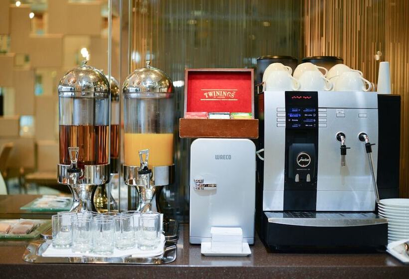 هتل Regal Hongkong