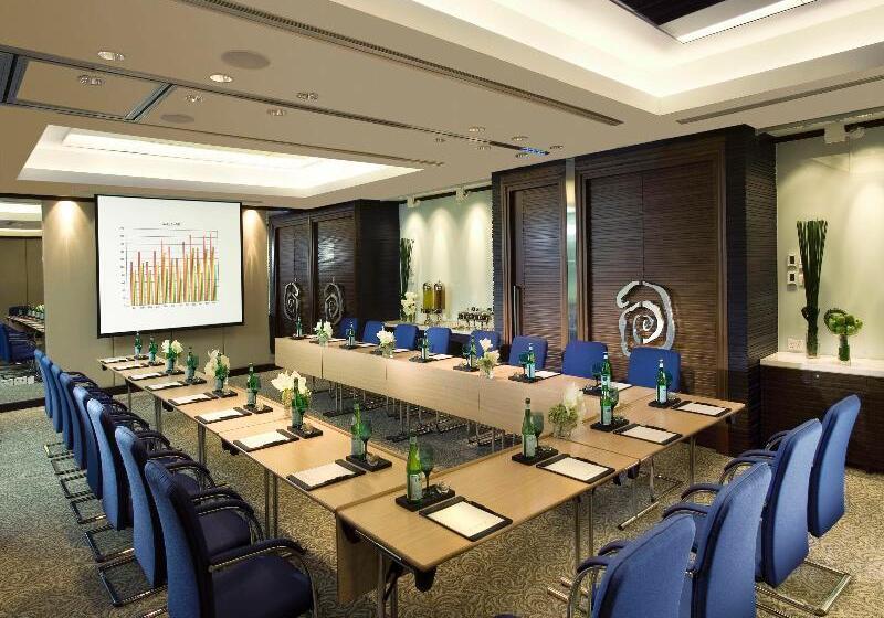 هتل Regal Hongkong