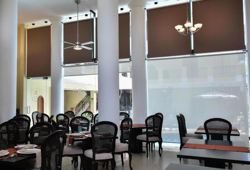 Отель Residencial