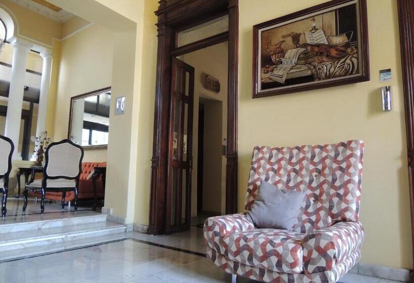 Отель Residencial