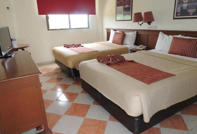 Отель Residencial