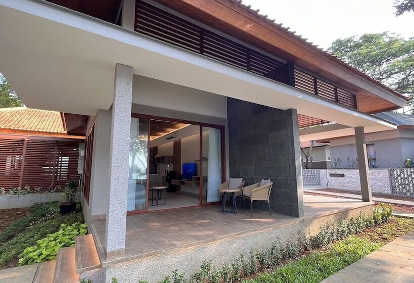 Mambruk Hotel & Convention