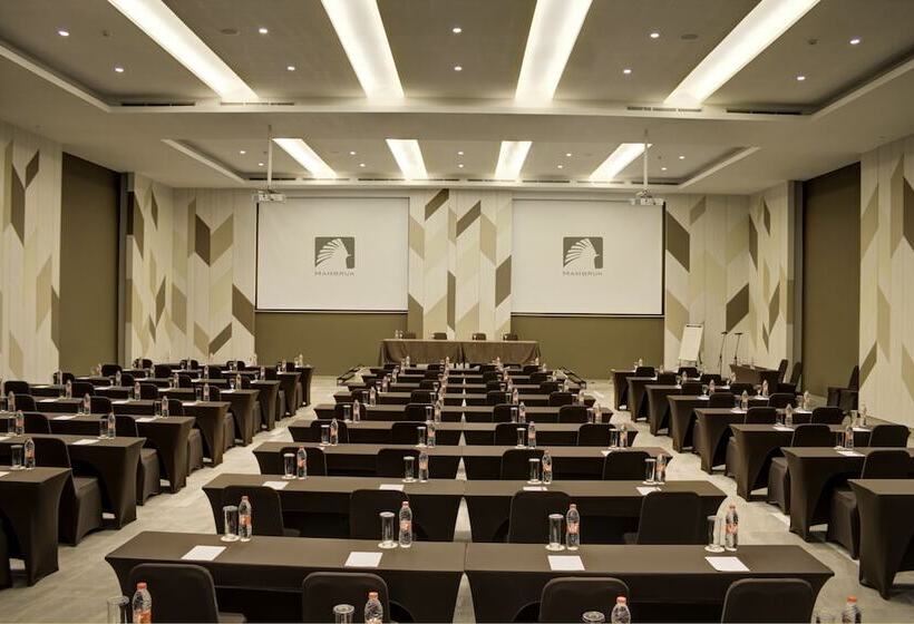 Mambruk Hotel & Convention