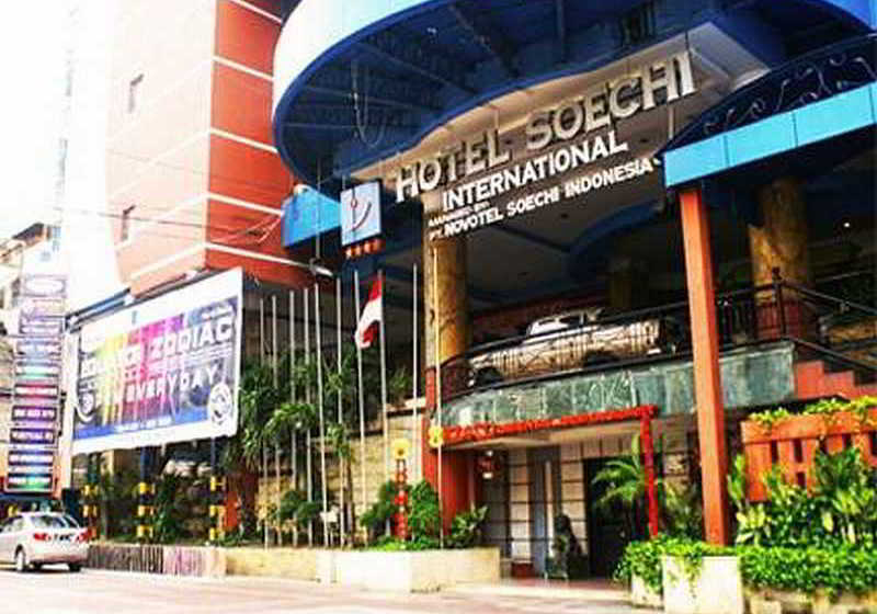 ホテル Soechi International Medan
