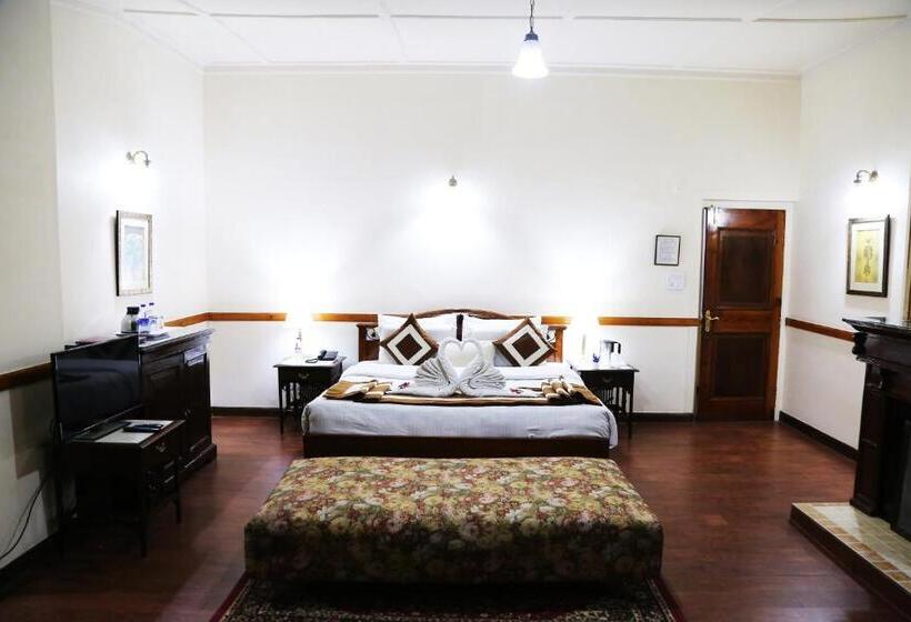 هتل Springfields   A Heritage Palace Since 1902