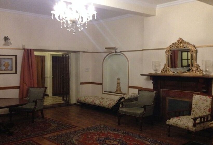 هتل Springfields   A Heritage Palace Since 1902