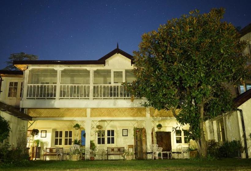 هتل Springfields   A Heritage Palace Since 1902