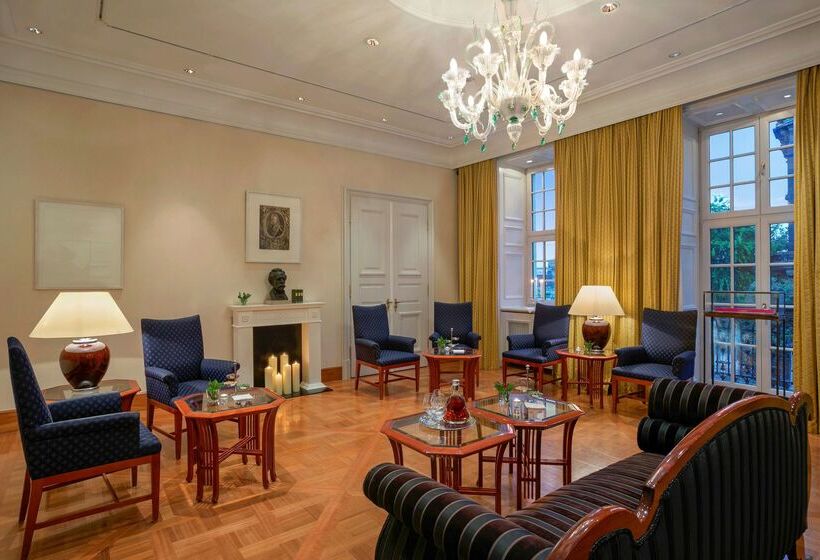 호텔 Taschenbergpalais Kempinski