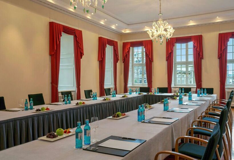 호텔 Taschenbergpalais Kempinski