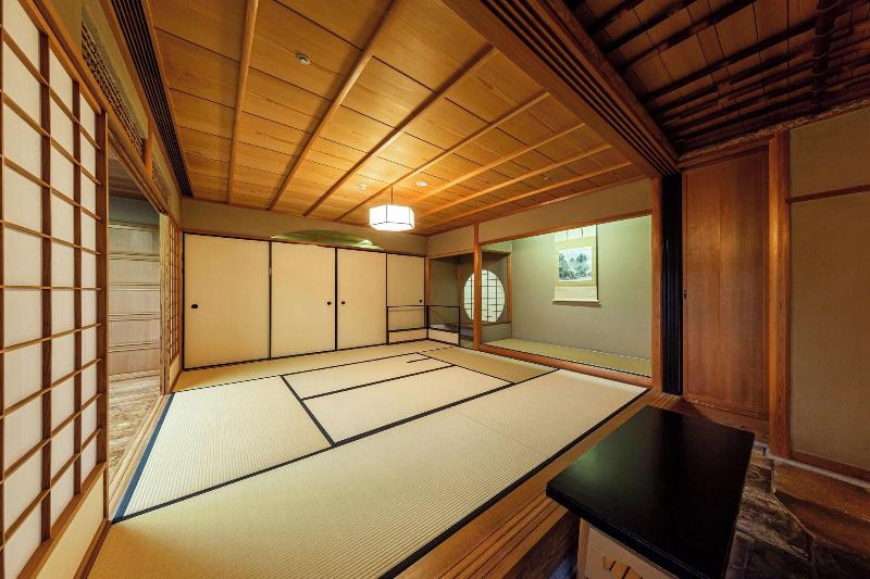 Отель The Westin Osaka