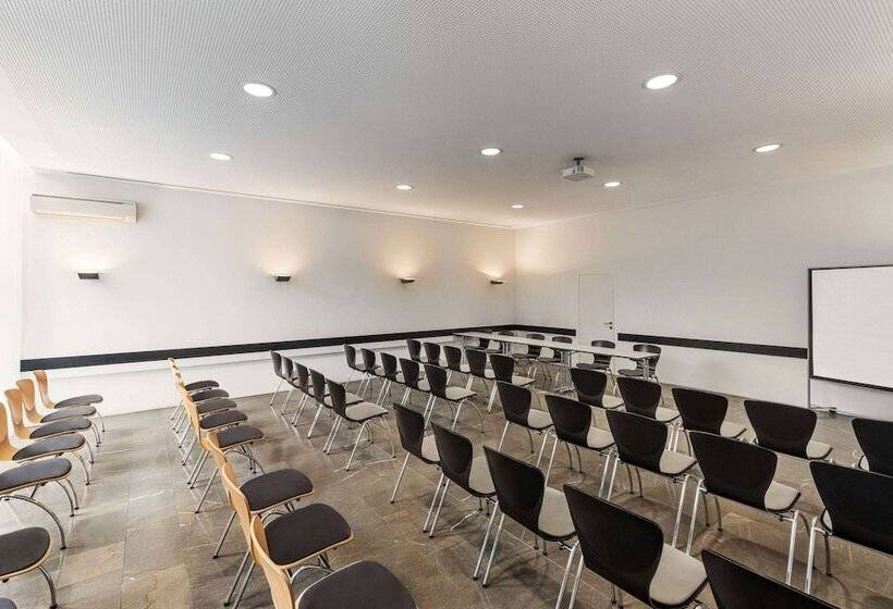 فندق Vienna House By Wyndham Martinspark Dornbirn