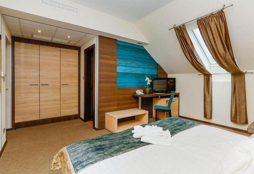 فندق Villa Völgy Wellness & Konferencia