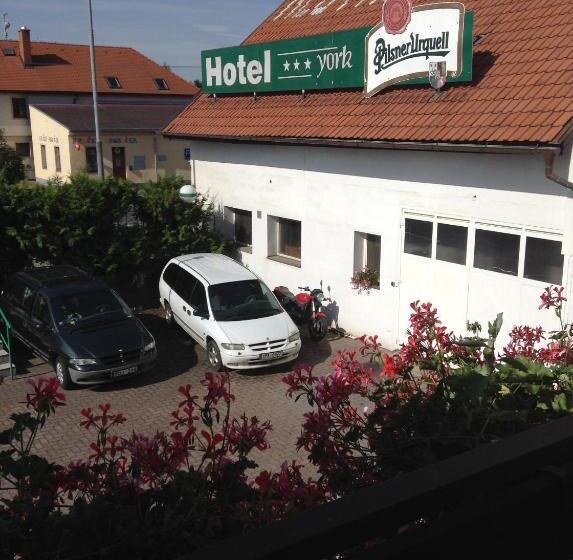 هتل York