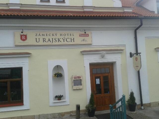 Отель Zámecký  U Rajských