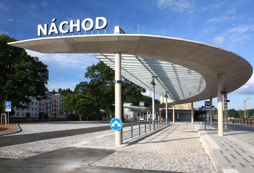 Отель Zimní Stadion Náchod