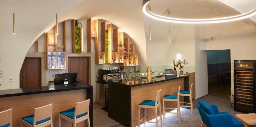 酒店 Zámek Třešť