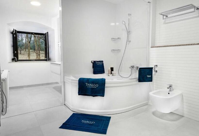 酒店 Zámek Třešť