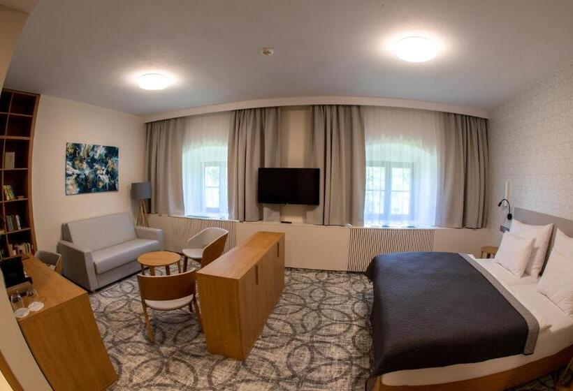 酒店 Zámek Třešť