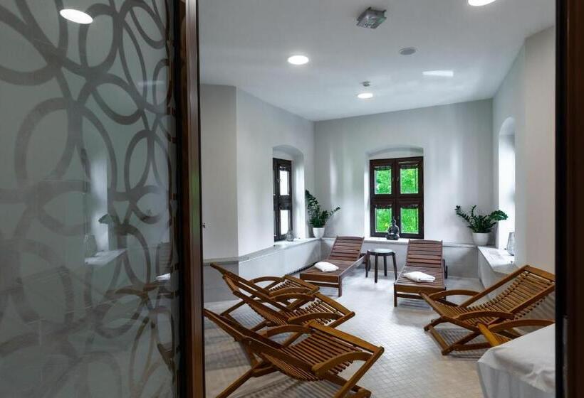 酒店 Zámek Třešť