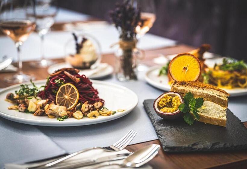 酒店 Zámek Třešť