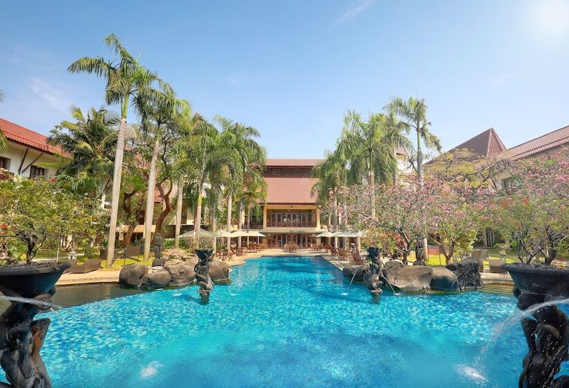 Grand Tropic Suites Hotel Surabaya