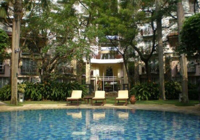 Grand Tropic Suites Hotel Surabaya