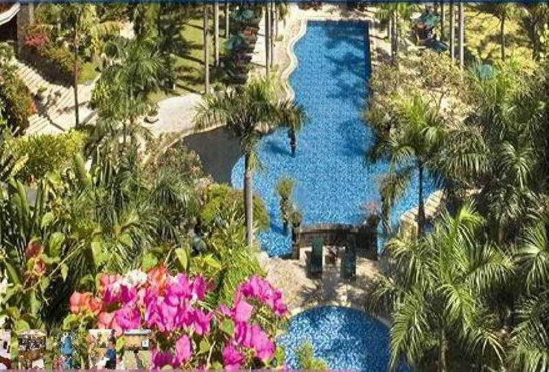 Grand Tropic Suites Hotel Surabaya