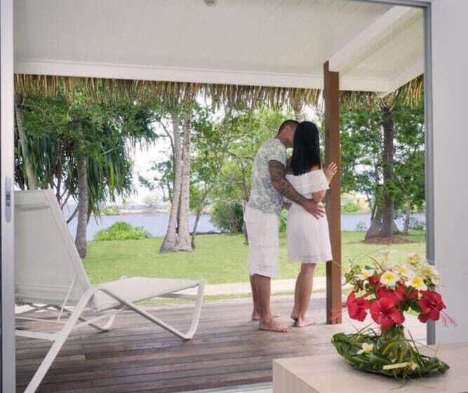 استراحتگاه Malabou Beach