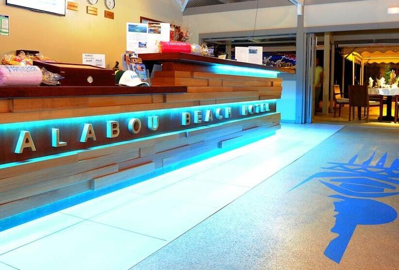 אתר נופש Malabou Beach