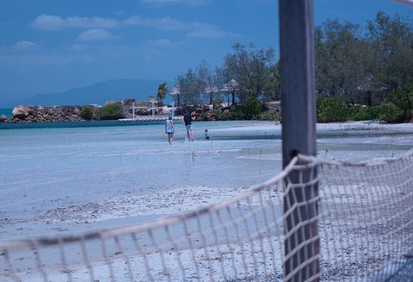 אתר נופש Malabou Beach