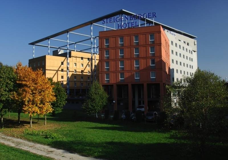 Trans World Hotel Donauwelle