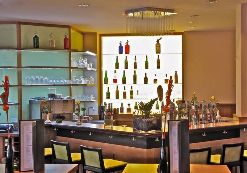 Trans World Hotel Donauwelle