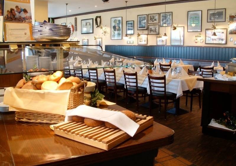 Trans World Hotel Donauwelle