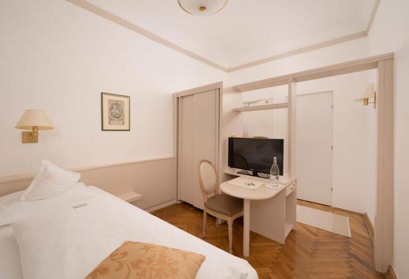 Boutique Hotel Goldenes Lamm