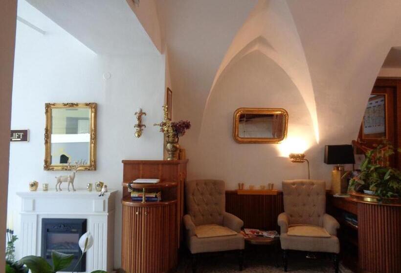 Boutique Hotel Goldenes Lamm