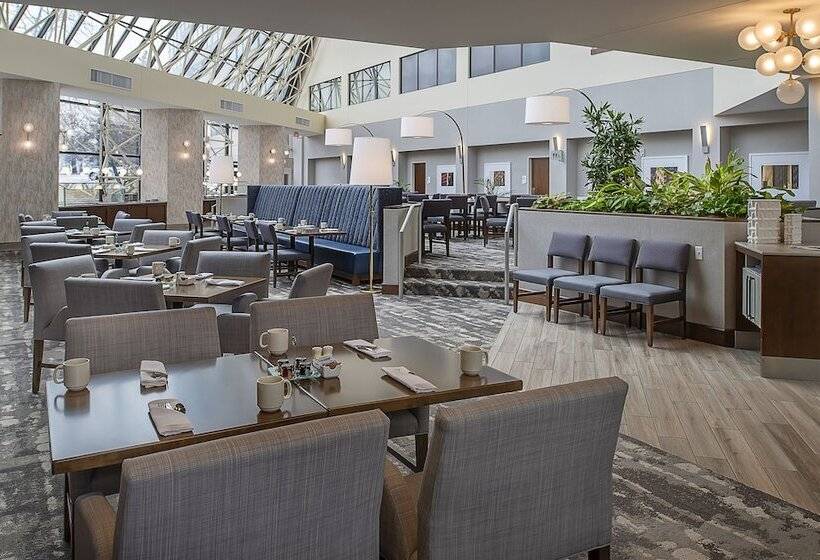 Crowne Plaza Hotel St. Louis Airport, An Ihg