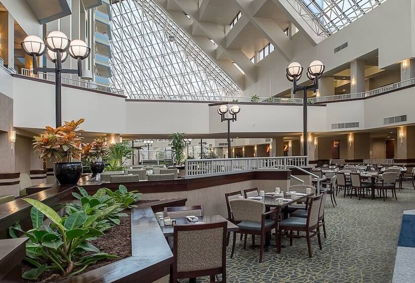 Crowne Plaza Hotel St. Louis Airport, An Ihg