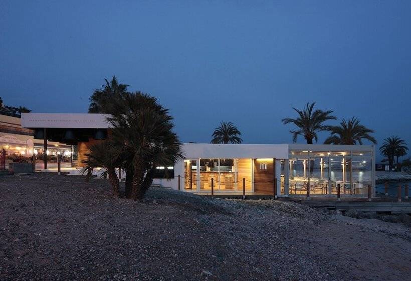 リゾートホテル Holiday Inn Nice   Port St Laurent, An Ihg