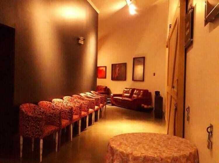 בית מלון כפרי Aitue